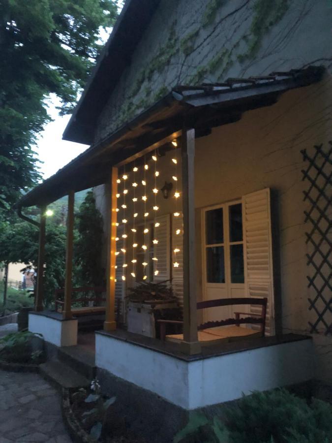 A O Soa B&B Savignone Exterior foto